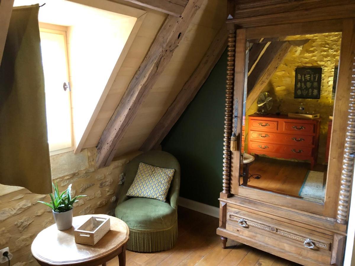 La Tour De Cause Bed & Breakfast กัสเตลโนด์ ลา ชาแปล ภายนอก รูปภาพ